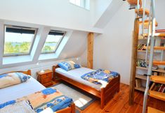 其他 5 Holiday House by Lake Jamno With Private Pier