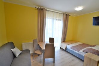 其他 4 3-person Studio in the Attic, Sarbinowo