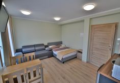 其他 6 3-person Studio in the Attic, Sarbinowo