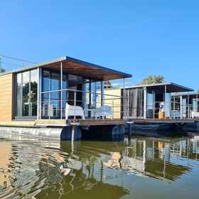 Primary image 1 Houseboat in Lazy by Lake Jamno and Sea, Biesiekierz Hotels