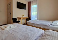 Others 3 Holiday Home in Wisniowa With Pool and Forest