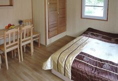 Lain-lain 2 Bungalows in Wrzosowo - The Bird's Cage for 4 Persons