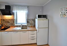 Lainnya 4 Holiday Home Near Kolobrzeg With Private Pond