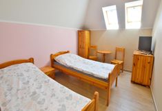 Others 4 Holiday Apartment, 3 Bedrooms, Garden, Slowino