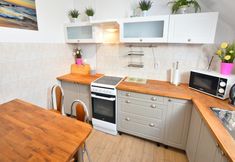 Others 5 Holiday Apartment, 3 Bedrooms, Garden, Slowino