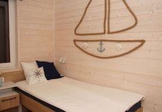 Others 3 Air-conditioned Holiday Homes, 2 Bedrooms