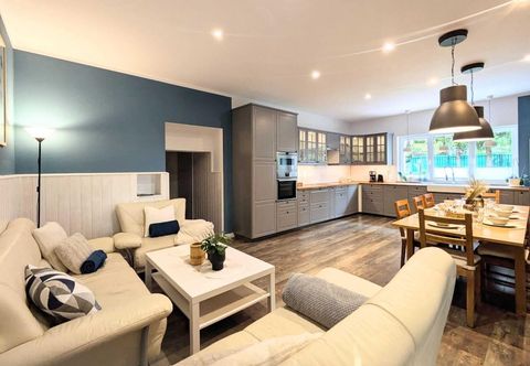 Others Luxurious, Spacious Apartment, Sauna Included