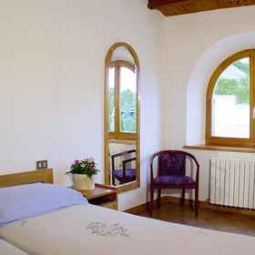 Room 1 アパートメント ラ ジネストラ イン モンテルパロ, モンテレナード ホテル