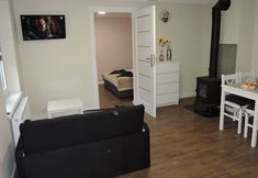 其他 7 Family House in Wapnica by Emerald Lake