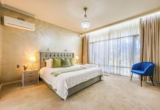 Others 2 StayAU Spacious 6BR McKinnon Pool Home