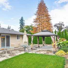 Primary image1Milwaukie Home w/ Outdoor Dining Space,Sah-Hah-Lee Golf Course飯店