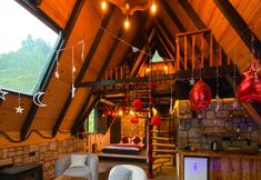 기타 5 Inoravadi Bungalov