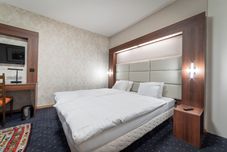 Others Hotel Restaurant Kutchi