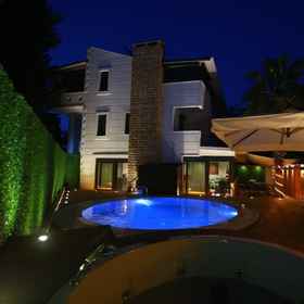 Primary image1Villa De Papel,塞里克別墅