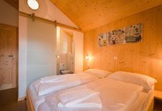 Lain-lain 2 Amazing Chalet With Infrared Sauna