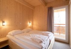 Others 3 Spacious Chalet With Nice Balcony