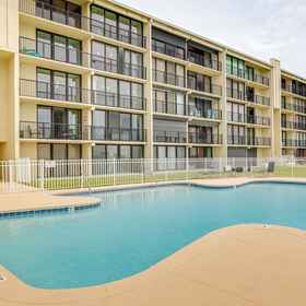 Interior 1 Oceanfront Atlantic Beach Condo w/ View!, โรงแรม & ที่พัก Atlantic Beach Pier