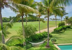 Others 6 Sophisticated Villas With Private Pools and Staff