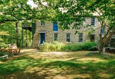 Others 7 Renovated Stone Church Near Kingston