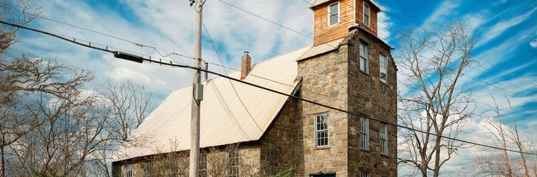 Others Renovated Stone Church Near Kingston