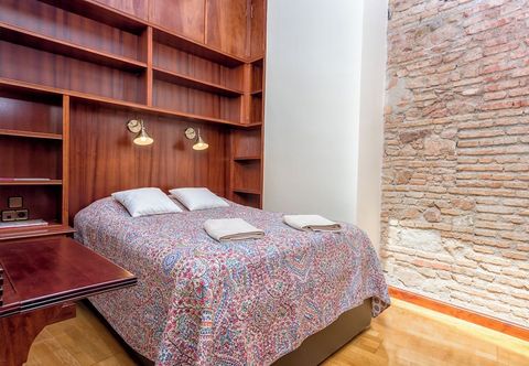 Others Solaga - Pastor