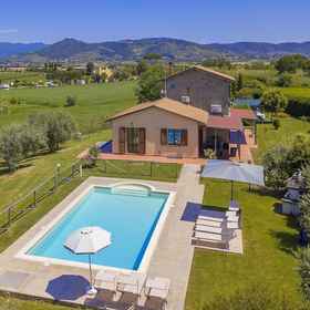 Room 1 Villa San Lorenzo in Cortona, Castelfranco Piandiscò Hotels