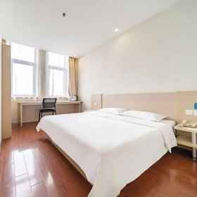 Primary image 1 Homeinn Pebble Hotel (Shanghai Cao'an Textile Market Dingbian Road Subway Station), Super 8 Hotel Shanghai JiaDing HongQiao Wan Da Guang Chang Hotels