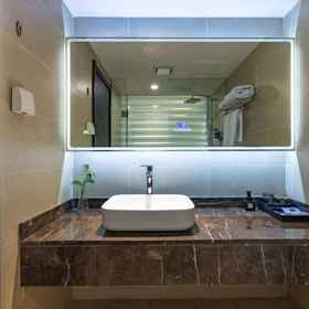 Room 1 Lemon Hotel (Xi'an Bell and Drum Tower Huimin Street), 西北工業大学附属中学校 ホテル