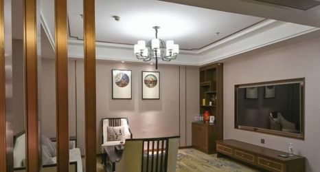 Others 2 California Hotel