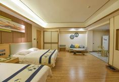 Others 4 California Hotel