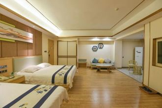 Others 4 California Hotel