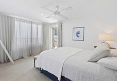 Others 2 Surfsong on Miami Beach