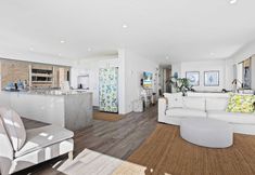 Others 7 Surfsong on Miami Beach