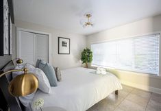 Others 5 BRIGHT Fort Lauderdale Tropical Retreat