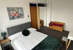 Khác 2 Camden Skyview Mansion