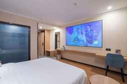 GreenTree Inn Express Hotel (Yangzhou Slender West Hunan Branch), USD 56.40