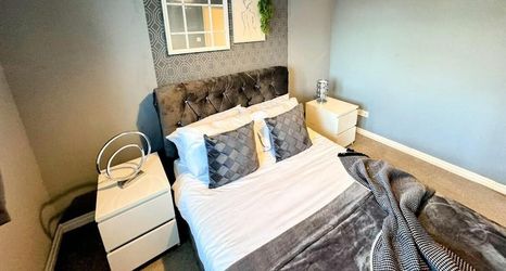 其他 2 Ashford Blissful Retreat Modern 3-bed House