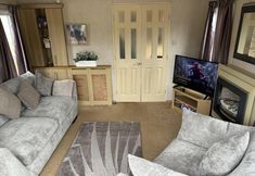 기타 2 Tranquil Lodge Retreat in Preston Countryside