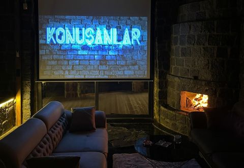 Others Arti Suit Bungalov