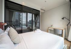 Others 4 The Opera Residence - Pool & Sauna