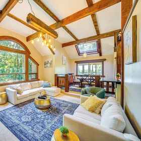 Primary image 1 宁静之家带部分萨马米什湖景!, 华盛顿州 酒店