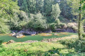 其他 4 Riverfront Sandy Retreat, Fish & Kayak On-site