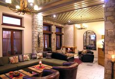 Others 2 Ef Zin Studios & Suites