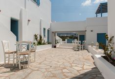 Others 2 Fivos Apartments