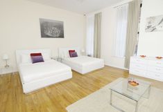 Others 2 Market Rental NYC Midtown West