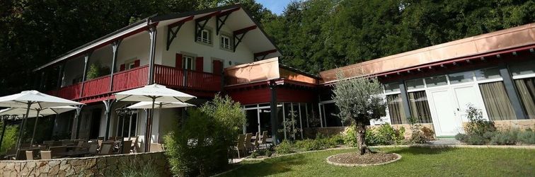 Lain-lain Chez Maman