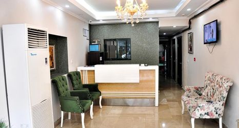 Khác 2 Monarch Hotel