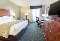 その他 4 Drury Inn & Suites Colorado Springs near the Air Force Academy