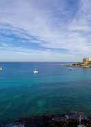 Imej utama Spinola Bay Apartment by Getaways Malta