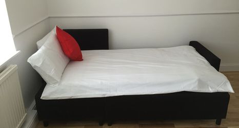 Others 2 Evans House